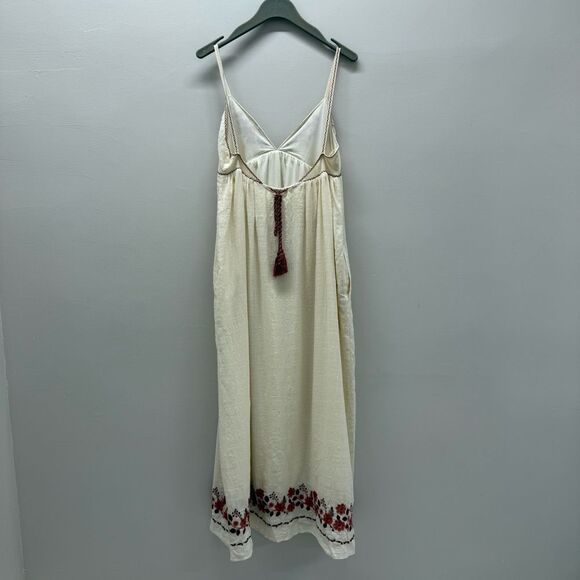 Max Studio Cream Maxi Dress with Red Floral Accents 💘 - Picture 4 of 7